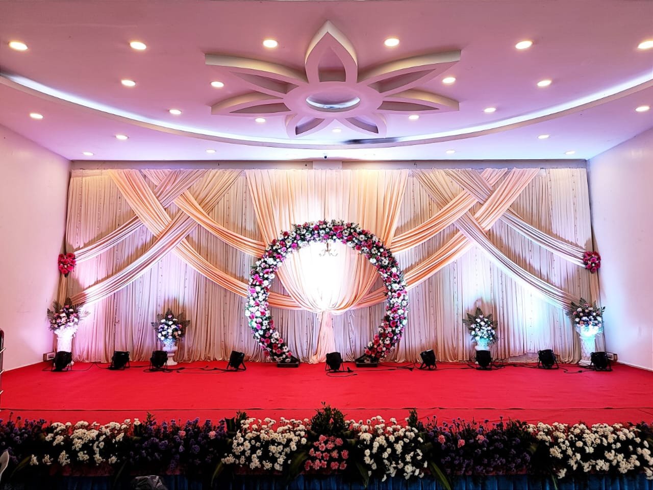 Reception decoration at Surabhi Palace
